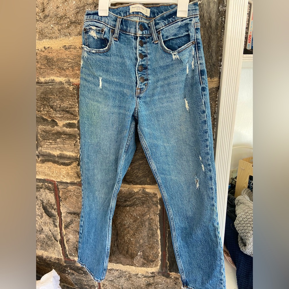 Abercrombie “The Mom High Rise”